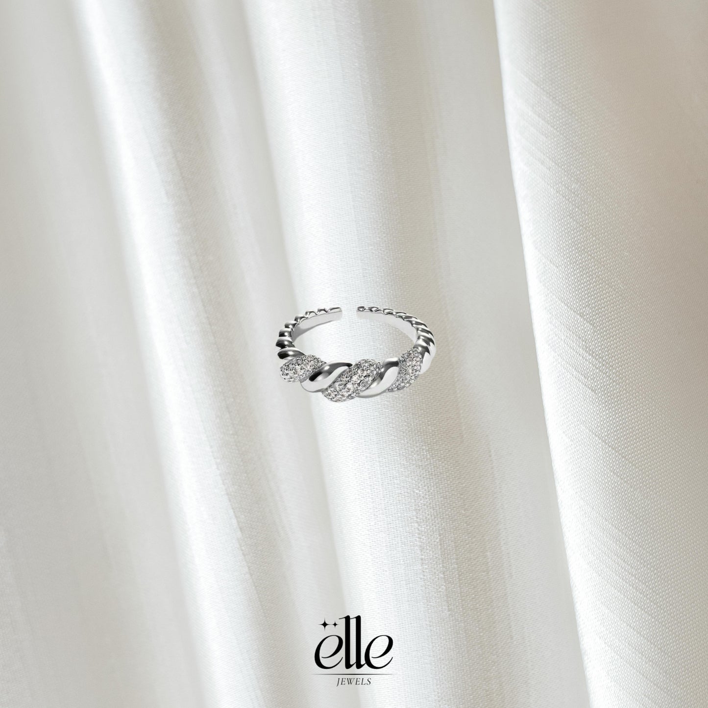 Croissant Ring - Silver